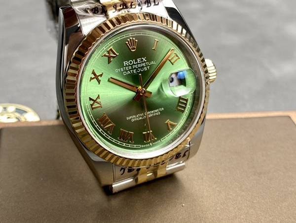 激安ロレックス正面デザイン